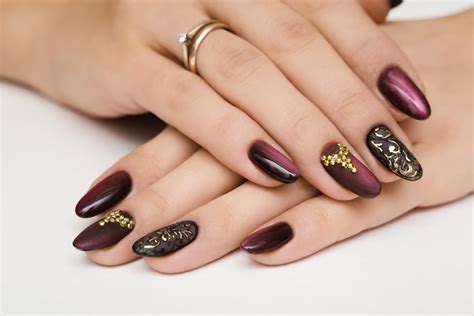 Nail Art & Spa Reviews: An Insightful Examination of Modern Beauty Salons